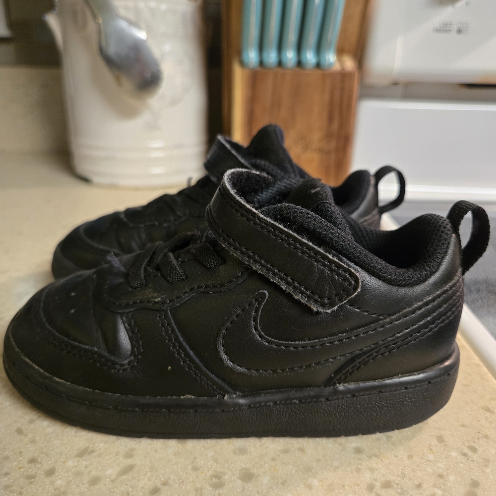 Nike Kids Black Sneakers
